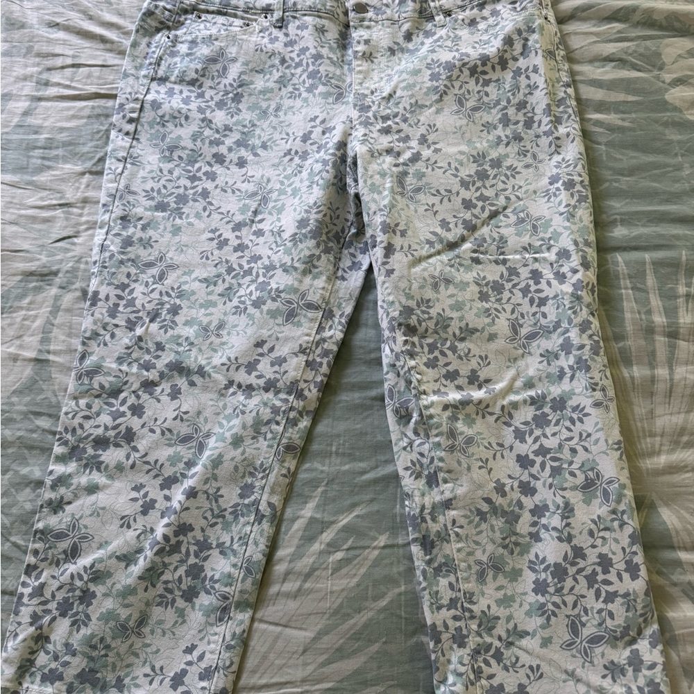 Westport Floral Print Women's Jeans - Blue and White